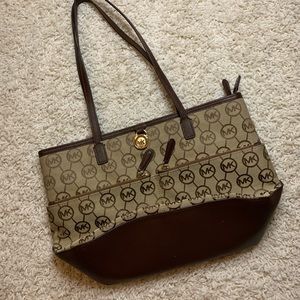 Michael Kors great condition brown purse